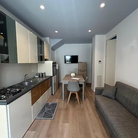 Nocleg ze śniadaniem Miramare Luxury *